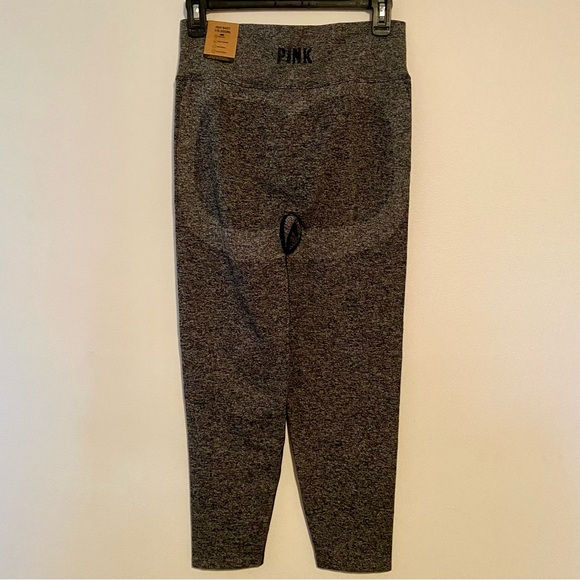 PINK VS SEAMLESS CLASSIC LEGGING Pure Black Marl 7/8 Short Size Large NWT - Picture 6 of 11